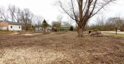 Barrington – 1011B S Cook St