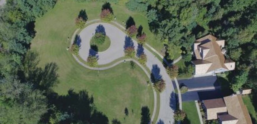 Lindenhurst – 428  Woodland Trl  Lot 11