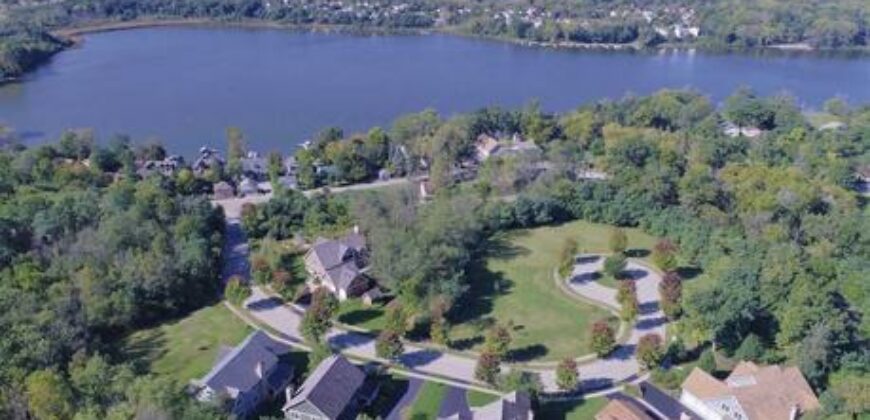 Lindenhurst – 434  Woodland Trl  Lot 10