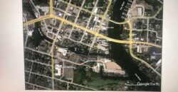 McHenry – 1211 N Riverside Dr