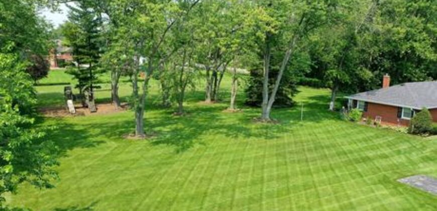 Northbrook – 2104  Shermer Rd